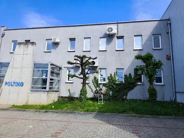 Elewacja Polting Foam w Gliwicach po montażu folii przeciwsłonecznych na oknach